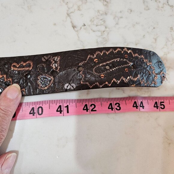 Chico's Belt Size Large Artisan Leather Decorative Metallic Embroidery Ornate - Picture 12 of 12